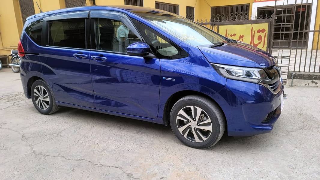 Honda Freed 2019 HONDA FREED PLUS+ Hybrid G Sensing 2