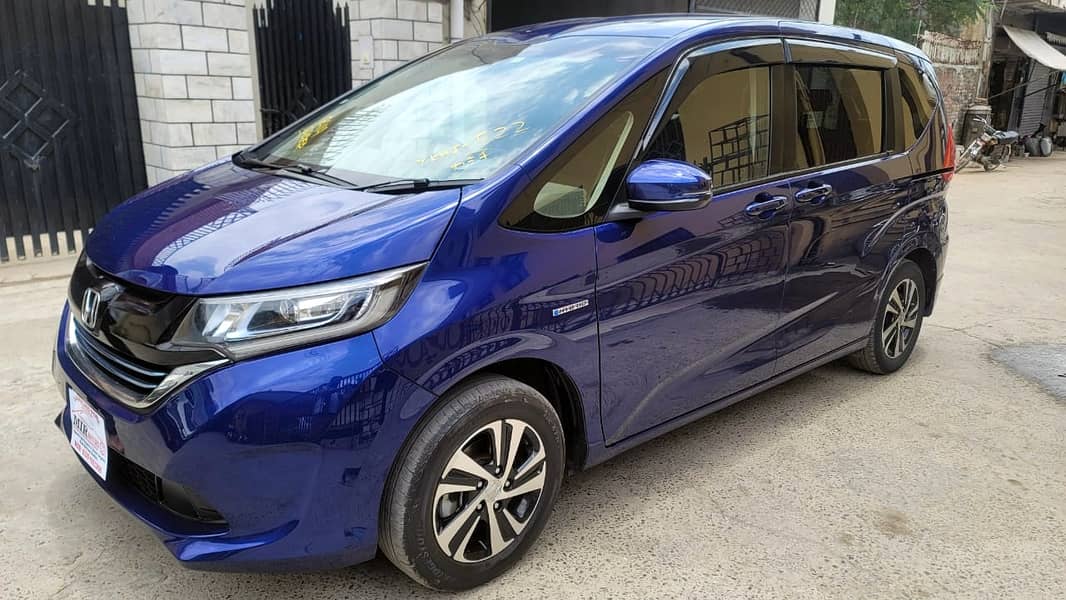 Honda Freed 2019 HONDA FREED PLUS+ Hybrid G Sensing 3