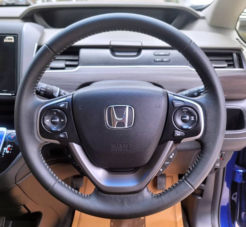 Honda Freed 2019 HONDA FREED PLUS+ Hybrid G Sensing 10