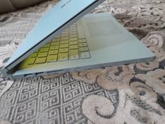 Microsoft Surface Book 2 (Ci5, 8Th Gen, 8GB/256GB SSD)