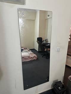 wall mirror with nuts 0