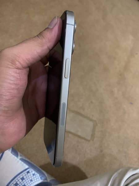 iPhone 15 pro max 512 GB natural 4