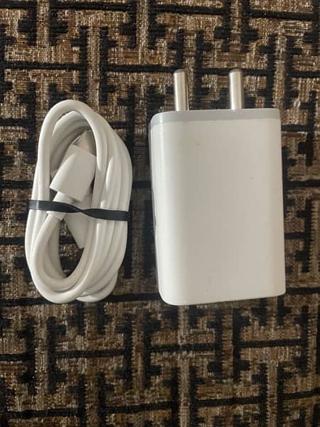 Tecno,infinix ka 100% original box pulled charger hy 0