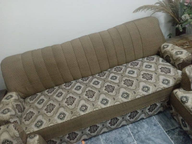 used but like new sofa set 3