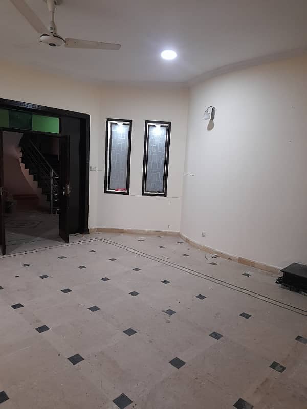 1kanal 6bed chatha Bakhtawar 16