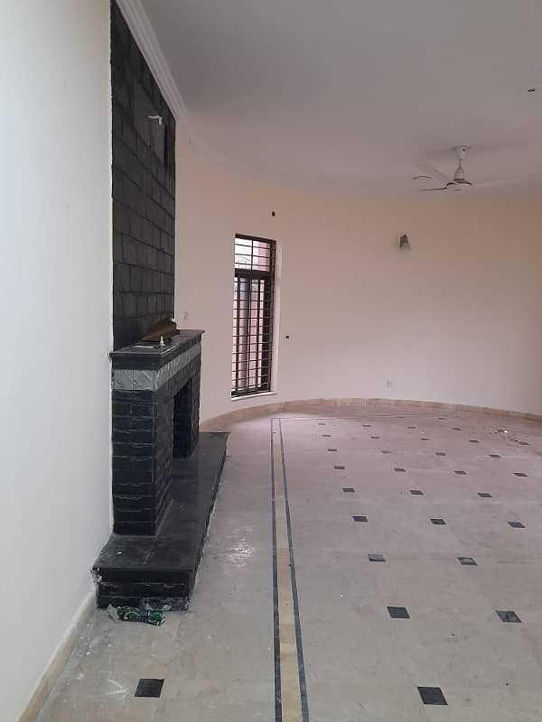 1kanal 6bed chatha Bakhtawar 17