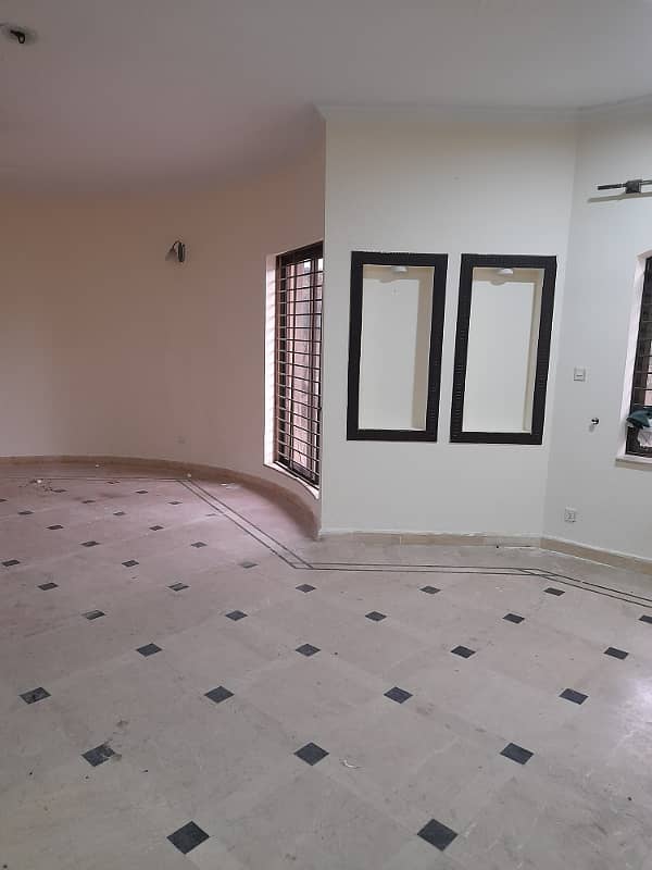 1kanal 6bed chatha Bakhtawar 18