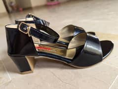 GIRLS SANDALS 0