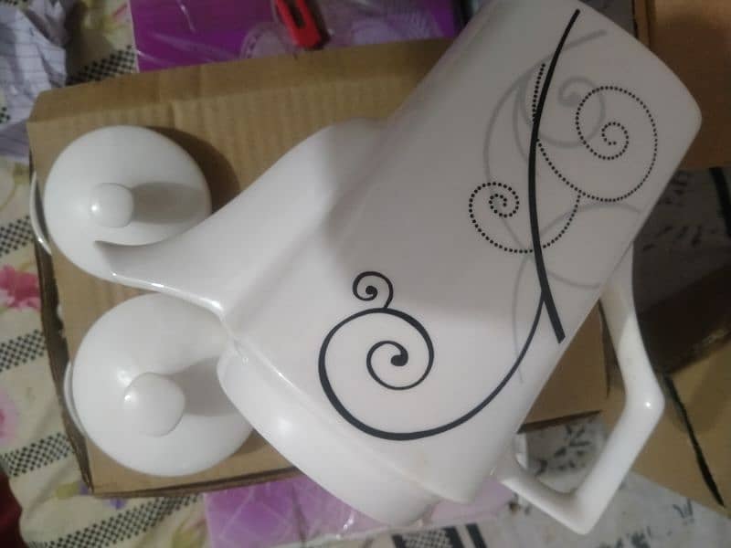 Tea set,brand new. 24 pieces 4