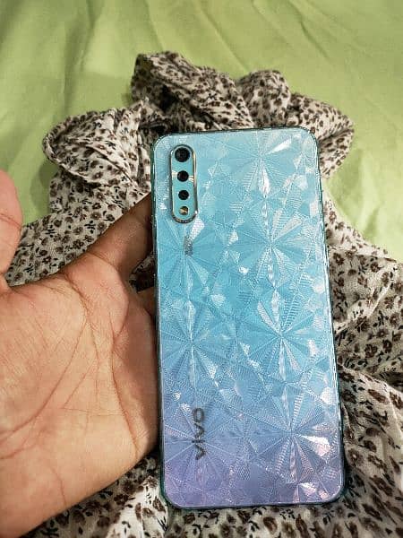 vivo S1 4Gb ram 128Gb rom 2