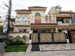 10 Marla House For Sale In Model Town - Block M Lahore