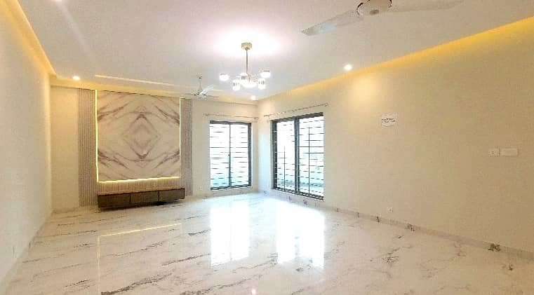 Book A 10 Marla Flat In Askari 11 - Sector D 4