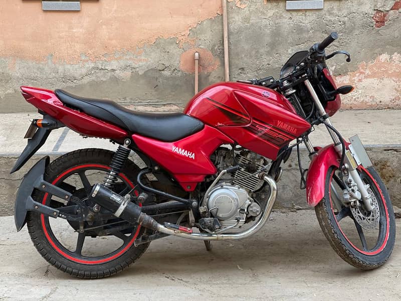 YAMAHA YBR 125 (2018) MODEL 0