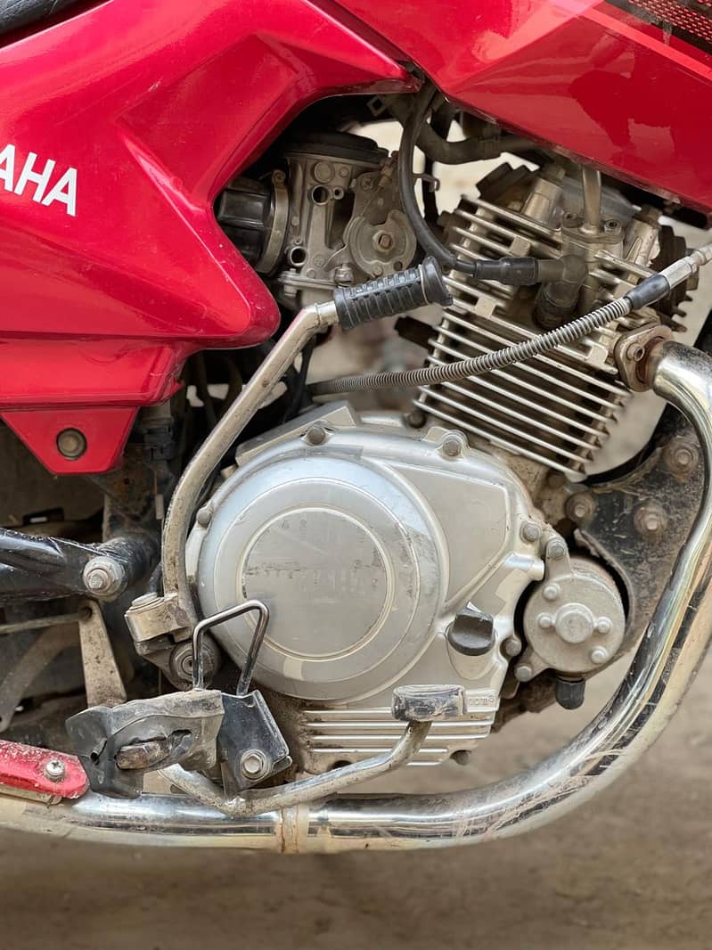 YAMAHA YBR 125 (2018) MODEL 5