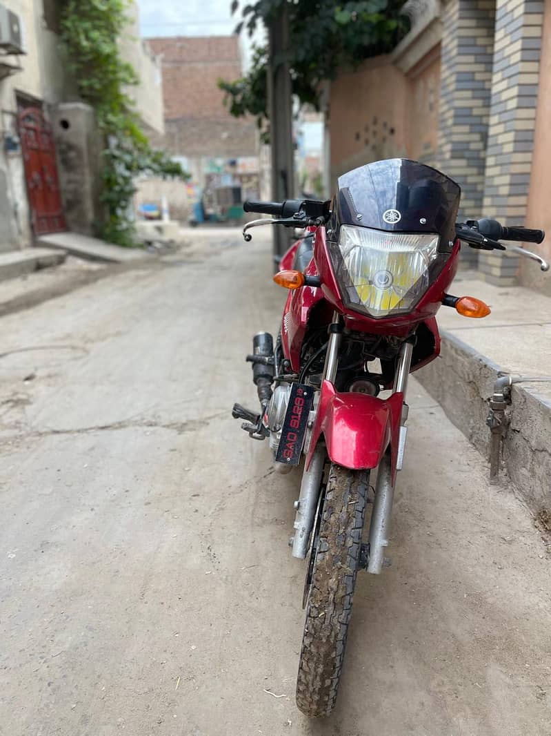 YAMAHA YBR 125 (2018) MODEL 10