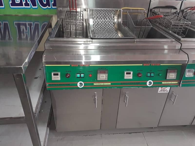 Fryer  16liter with chipdem brand new 5