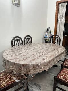 Dining Table with 6 chairs