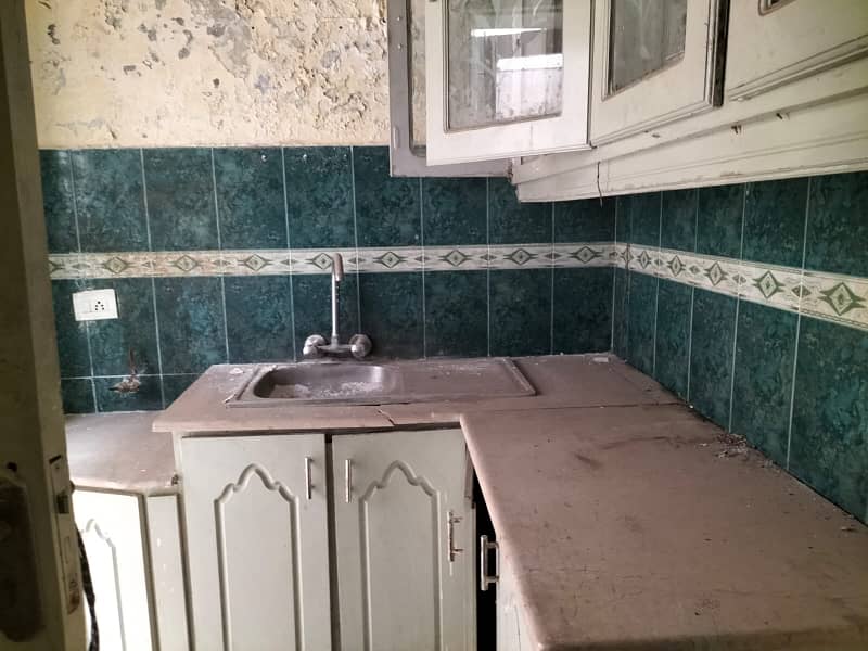 1 Kanal FULL Basement Owner Build OLD House For Sale DHA Phase 3 31