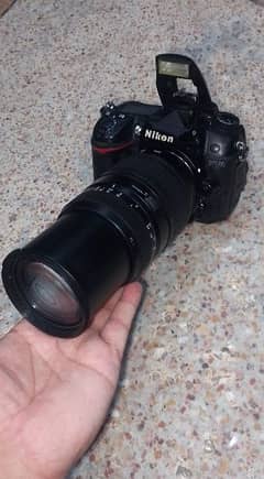 DSLR D7000 Nikon Profieesinol Camera   Lanz 70.300mm Atuo Focas