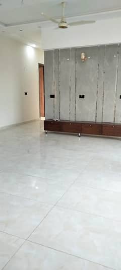 3 Bed 20 Marla Prime Location Portion For Rent In Ex Park View DHA Phase 8 Airport Road Lahore 0