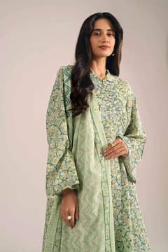 3 pcs women,s unstitched lawn digital print suit