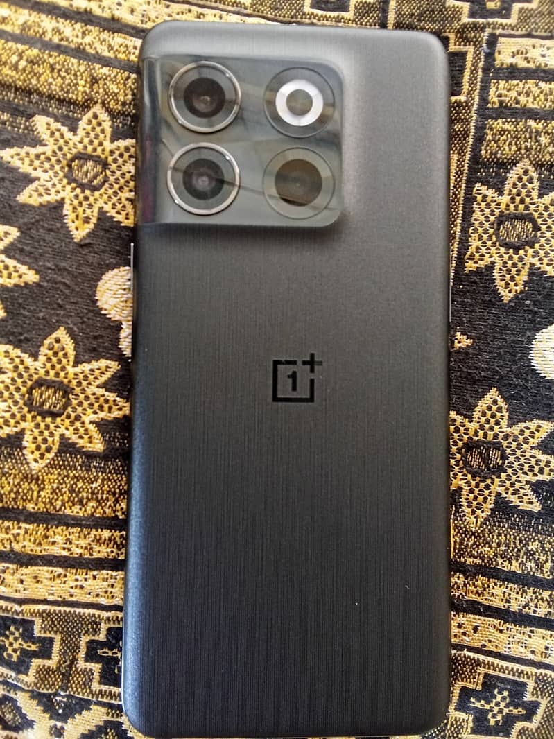 OnePlus 16/512 Lahore 6