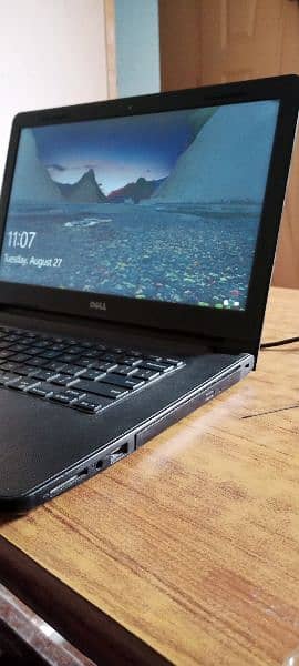 Dell core i7 7gen 8gb ram 2