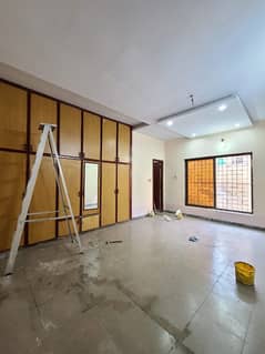 15 Marla Double Storey House For Rent VIP Location College Road Madina Town Faisalabad 0