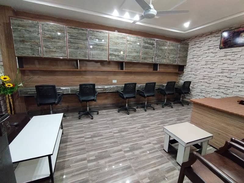 FULLY FURNISHED OFFICE FOR RENT Vip Fully Furnished Brand New Office For Rent Peoples Colony Near D-Ground Faisalabad 17