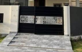 Eden Valley Society Boundary Wall Canal Road Faisalabad 5 Marla Upper Portion House For Rent 2 Bedroom Attached Bath Attached