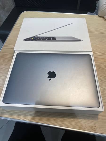 apple mac book pro 2016 / 2019 /- 03461809478 3