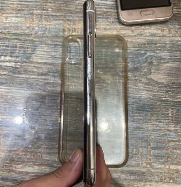 iphone XS 64gb NON PTA 3