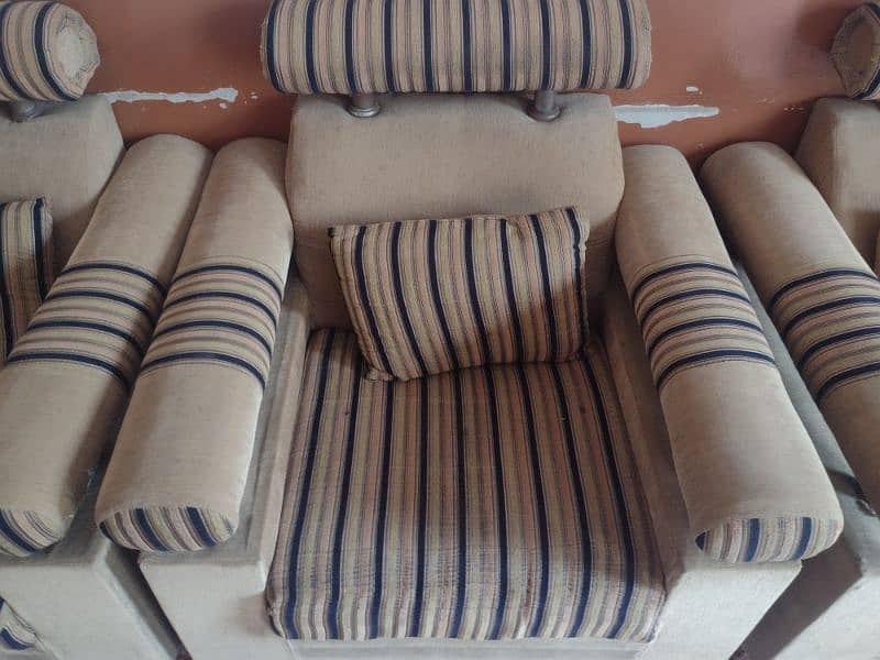 used sofa set  simple and decent designed 6