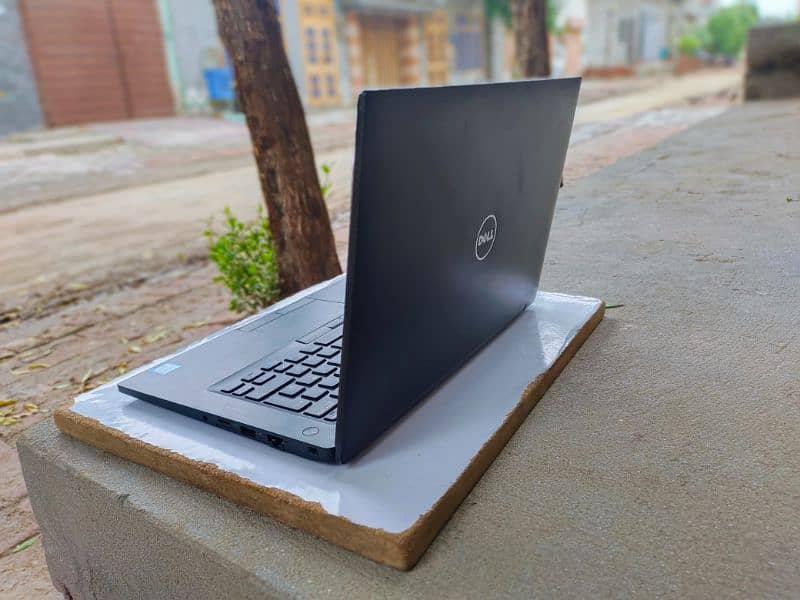 Dell latitude 7480 Core i7 6th generation 1