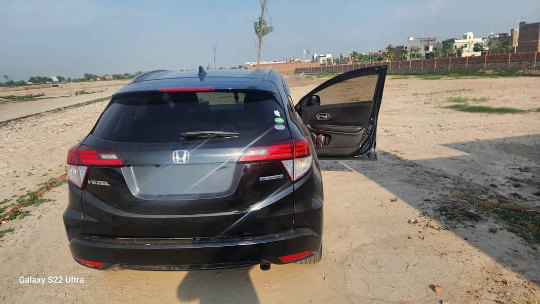 Honda Vezel  2015 1