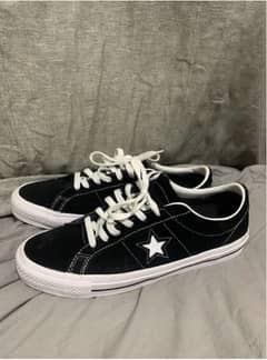 Even star Converse shoes