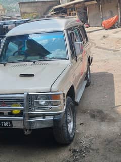 Mitsubishi Pajero 1989 5 DOOR