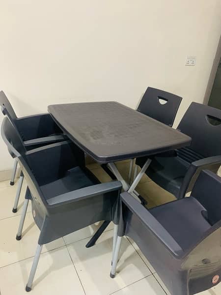 Boss plastic chairs and table set 1