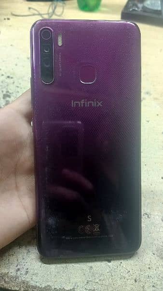 infinix S5 urgent sale box and charger also 4