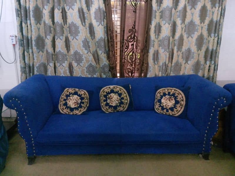 7 SEATER sofa 1