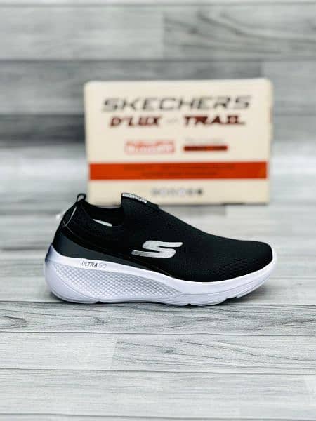 Skechers Ultra Go 6