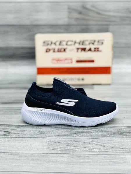 Skechers Ultra Go 12