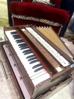 Indian folding harmonium 0