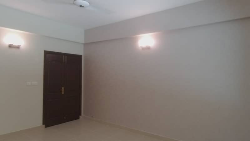 Slightly Used Apartment In The Serene Environment Of Askari 10 Lahore 7