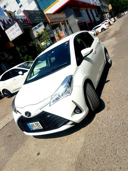 Toyota Vitz 2017 8