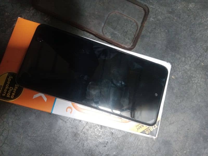 Tecno spark 20c (4+4)Gb (128)Gb content  03100044654 10