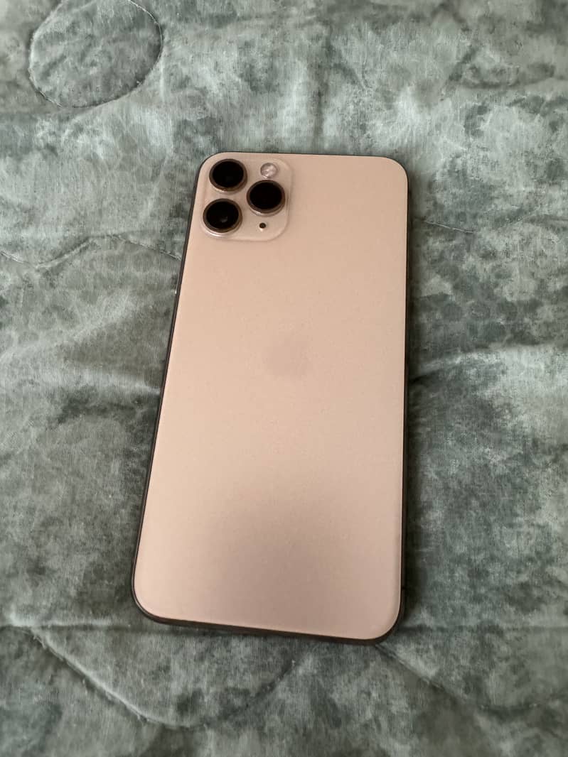 iPhone 11 Pro Max and iPhone 11 Pro, 256GB, US, PTA Approved, Broken 5