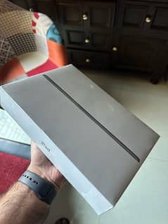 iPad (9th Generation) 64GB Space Gray 0