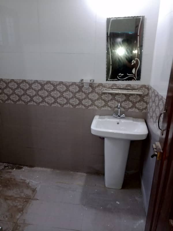 5 marla house for sale new type Wapda Town ph1 block g2 1