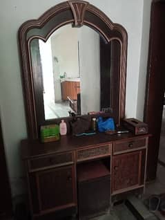 showcase+dressing table